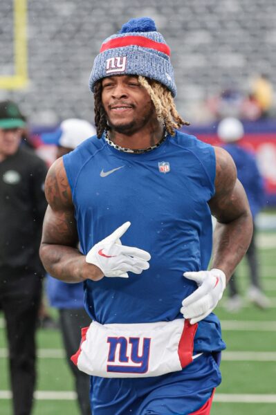 Oct 29, 2023; East Rutherford, New Jersey, USA; New York Giants safety Xavier McKinney (29) warms up before the game against the New York Jets at MetLife Stadium. Mandatory Credit: Vincent Carchietta-USA TODAY Sports