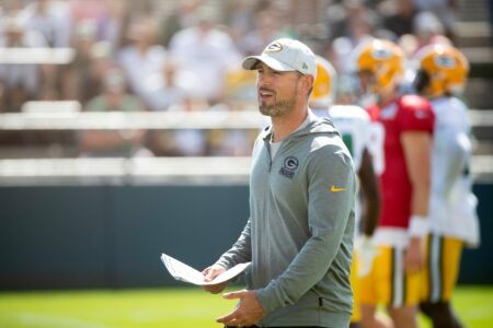 Green Bay Packers head coach Matt LaFleur speaks to his players at training camp on Tuesday, Aug. 16, 2022, at Ray Nitschke Field in Ashwaubenon, Wis. Samantha Madar/USA TODAY NETWORK-Wisconsin Gpg Joint Practice Tuesday 08162022 0018