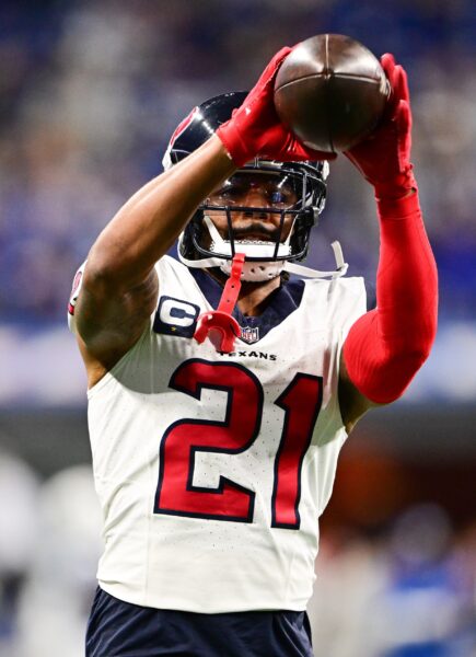 Jan 6, 2024; Indianapolis, Indiana, USA; Houston Texans cornerback Steven Nelson (21) catches a pass during warm ups before a game against the Indianapolis Colts at Lucas Oil Stadium. Mandatory Credit: Marc Lebryk-USA TODAY Sports (Green Bay Packers)