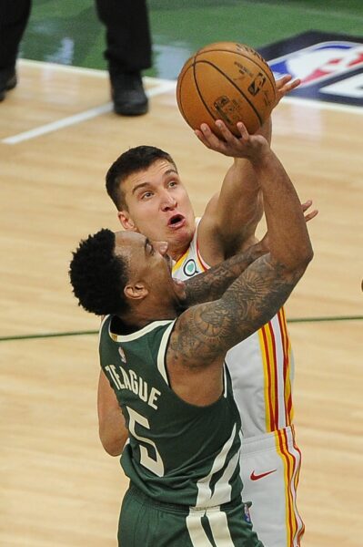 Jeff Teague says he likes the Trae Young trade for both parties: “For Trae it’s going to be another building process“ Milwaukee Bucks, Jeff Teague