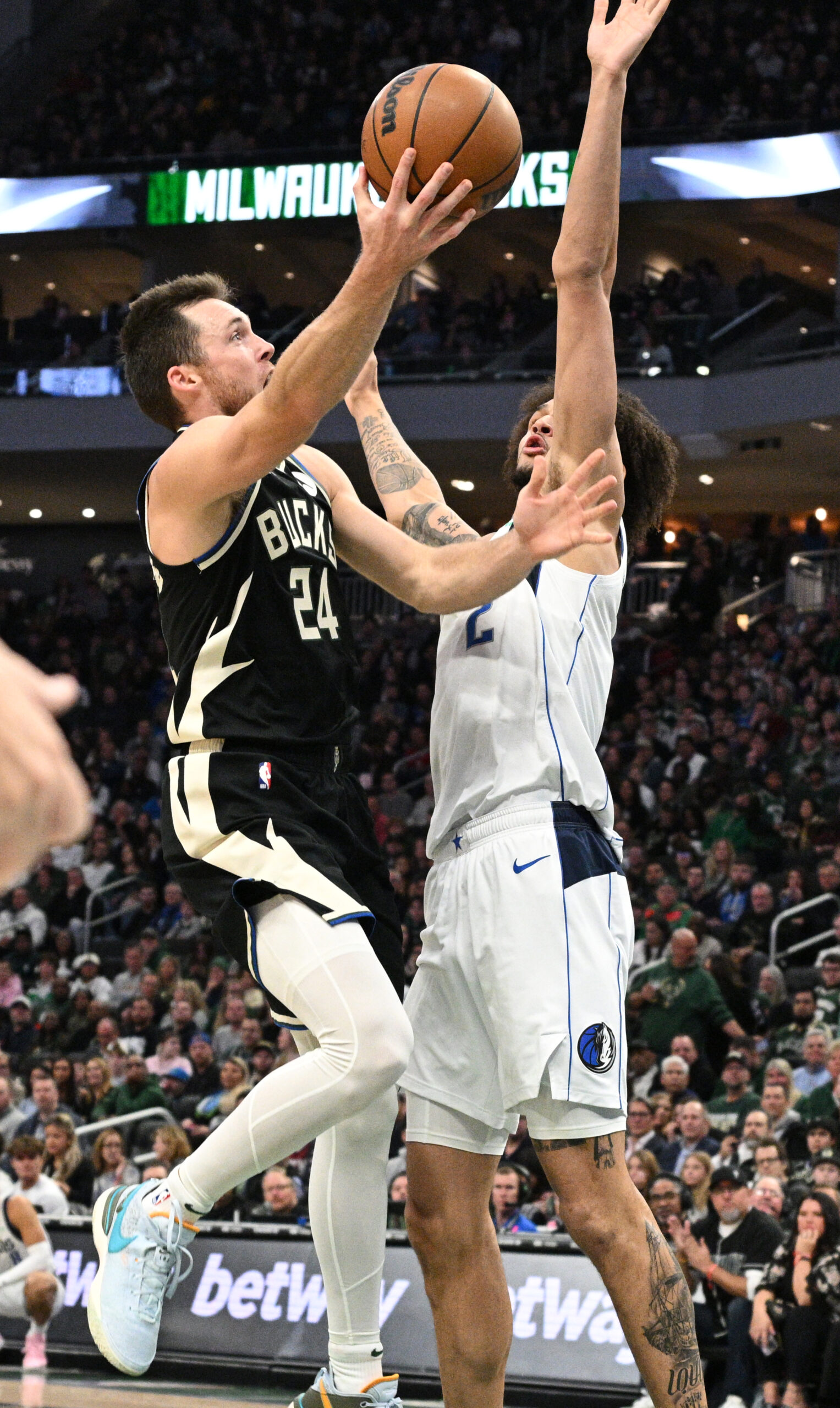 Milwaukee Bucks, Pat Connaughton