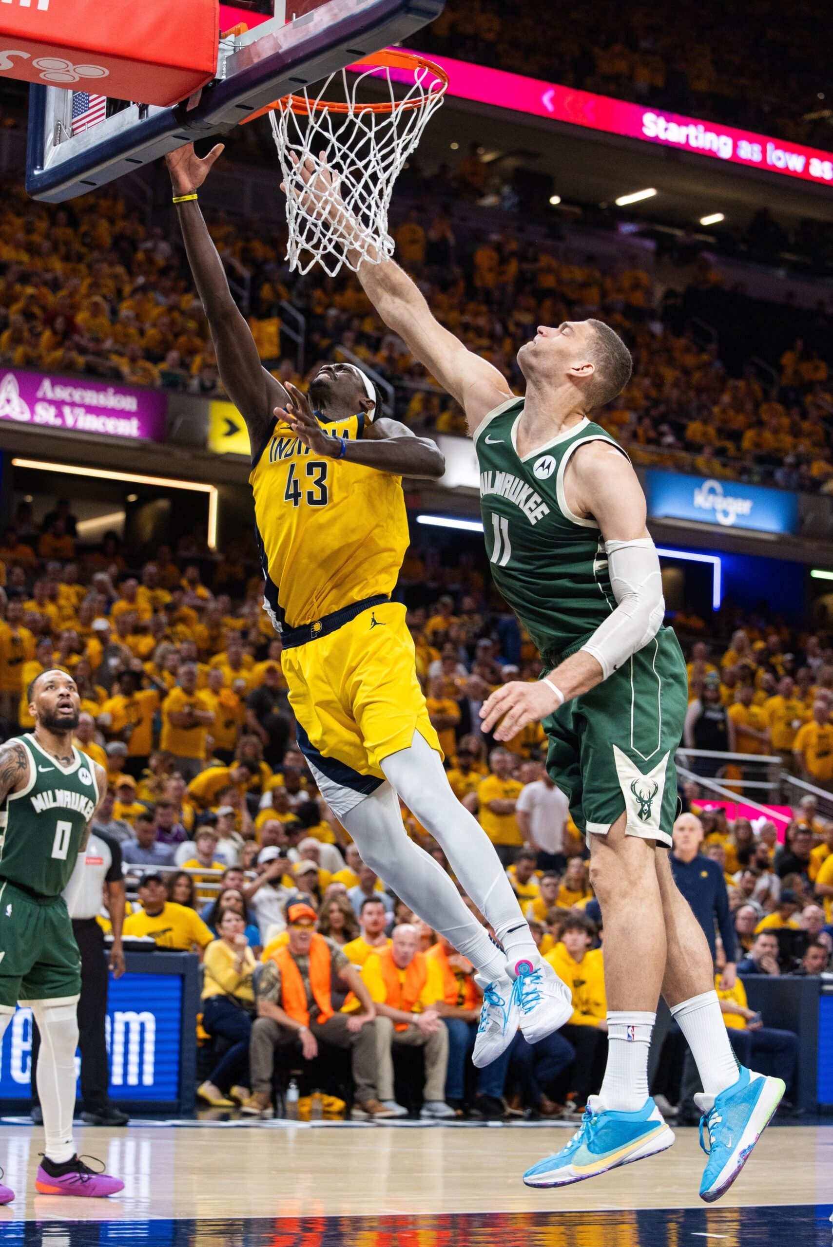 Milwaukee Bucks, Brook Lopez