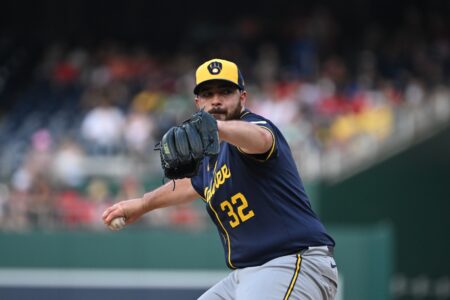 Milwaukee Brewers starting pitcher Aaron Civale (32) throws a pitch against the Washington Nationals.