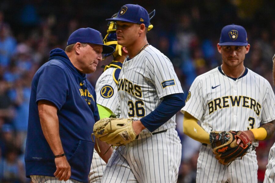 Milwaukee Brewers, Brewers News, Brewers vs Reds, Rhys Hoskins 