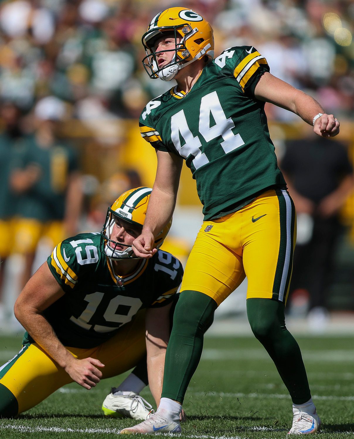 Former Green Bay Packers Kicker Signed to Titans Active Roster Ahead of Week 16 2 Green Bay Packers, Brayden Narveson, Tennessee Titans