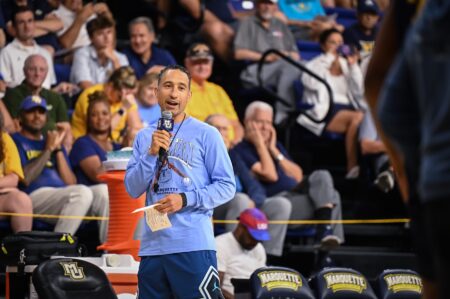 Marquette Golden Eagles Shaka Smart