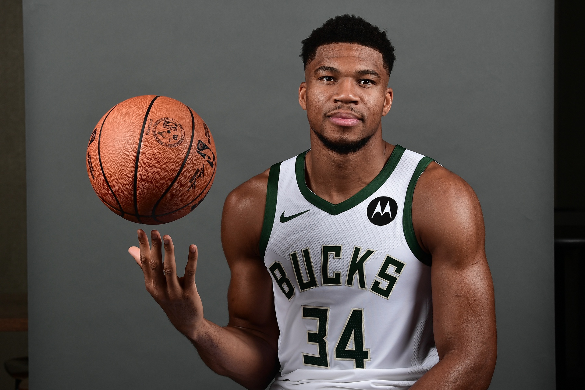 Milwaukee Bucks Giannis Antetokounmpo