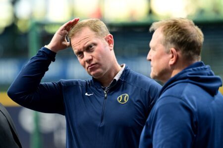 Brewers called out for lackluster offseason featuring just 2 minor moves Milwaukee Brewers, MLB free agency