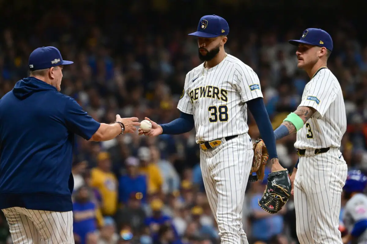 Milwaukee Brewers: 2x All-Star Closer Named As Possible Replace For Devin  Williams