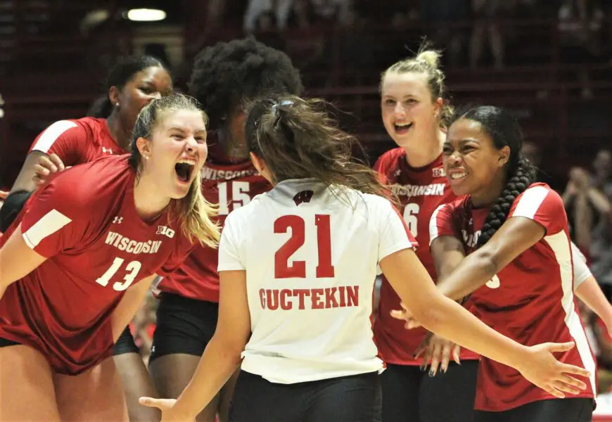 Gluce Guctekin, Wisconsin Badgers Volleyball, Badgers Volleyball