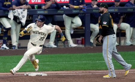 Milwaukee Brewers Christian Yelich