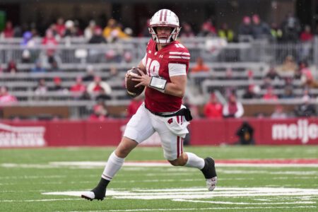 Former Badgers’ QB Braedyn Locke signs with Tarleton State, joins historic 63-man class Wisconsin Badgers quarterback Braedyn Locke (18) looks to throw a pass