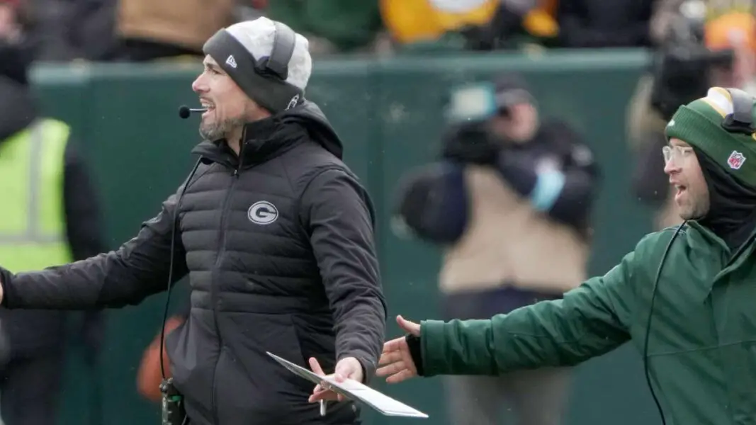 Green Bay Packers coach Matt LaFleur challenges a call during the first quarter Sunday against the Bears at Lambeau Field in Green Bay, Wisconsin. The Chicago Bears beat the Green Bay Packers 24-22. © Mark Hoffman / Milwaukee Journal Sentinel / USA TODAY NETWORK via Imagn Images