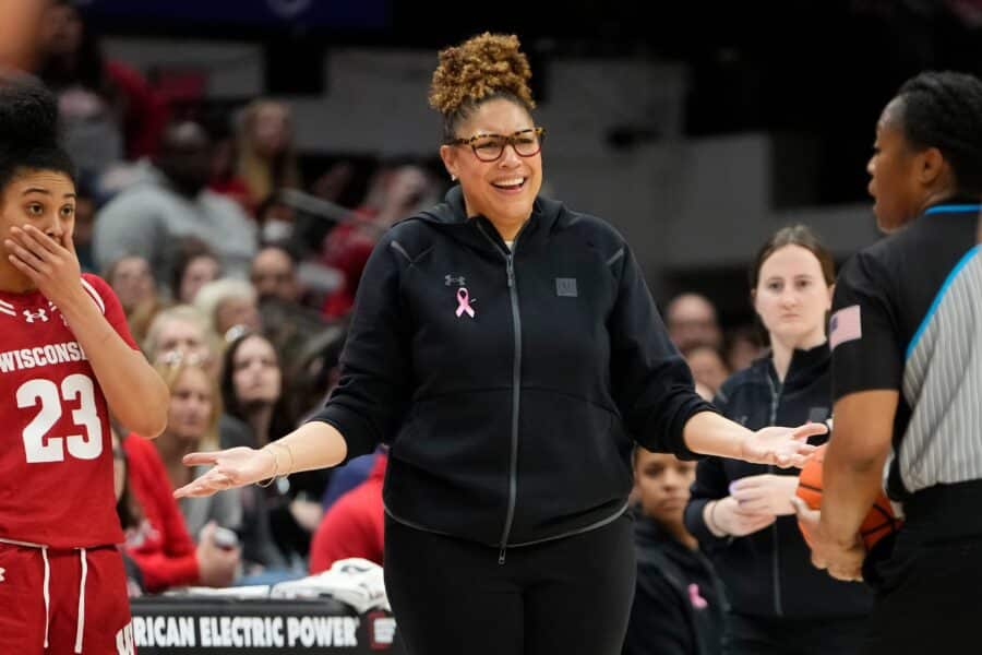 Wisconsin Badgers Women's Basketball Announces Resignation of Coach Marisa Moseley After 4 Years With Team - 'She Worked Hard to Bring Success to Our Program' 3 USATSI 22424067