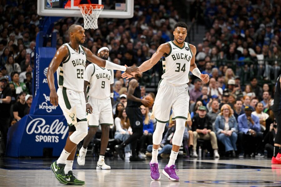 Khris Middleton, Giannis Antetokounmpo, Milwaukee Bucks