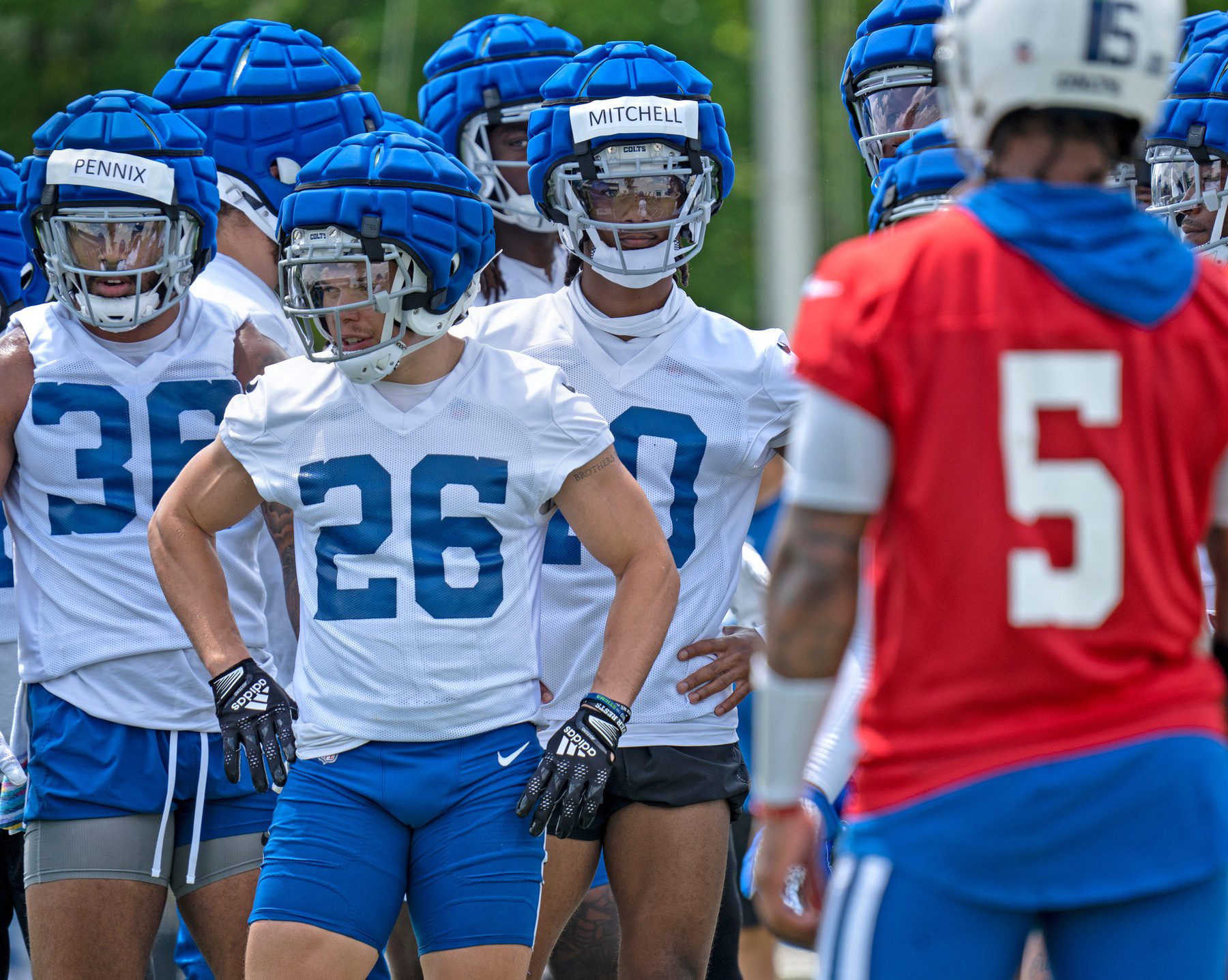 Colts Trent Pennix(36), Evan Hull (26) and Adonai Mitchell (10) team up for the next drils during Indianapolis Colts minicamp practice Tuesday, June 4, 2024 at the Indiana Farm Bureau Football Center. © Kelly Wilkinson/IndyStar / USA TODAY NETWORK Packers