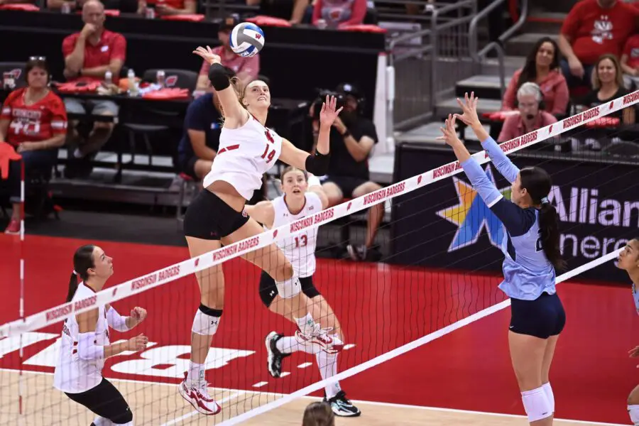 Wisconsin Badgers Volleyball, Badgers Volleyball, Anna Smrek