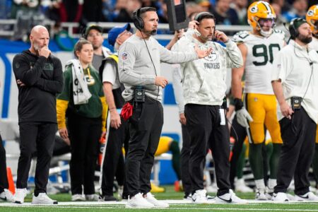 Green Bay Packers head coach Matt LaFleur reacts to a play against Detroit Lions during the second half at Ford Field in Detroit on Thursday, Dec. 5, 2024. © Junfu Han / USA TODAY NETWORK via Imagn Images