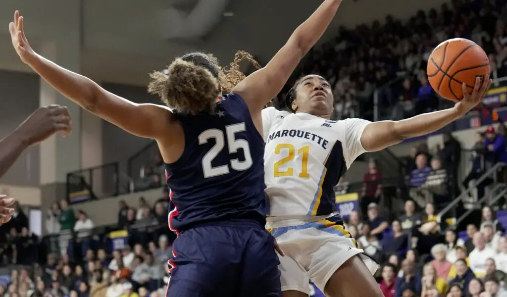 Marquette Golden Eagles versus UConn Huskies