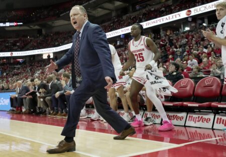 Wisconsin Badgers basketball coach Greg Gard