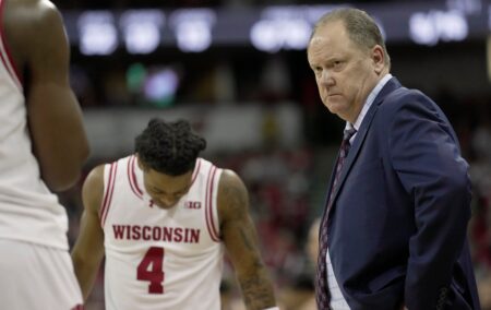 Wisconsin Badgers Greg Gard