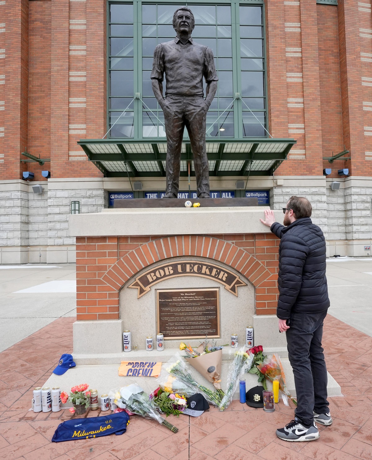 Milwaukee Brewers, Bob Uecker