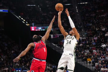 Milwaukee Bucks, James Harden, Giannis Antetokounmpo