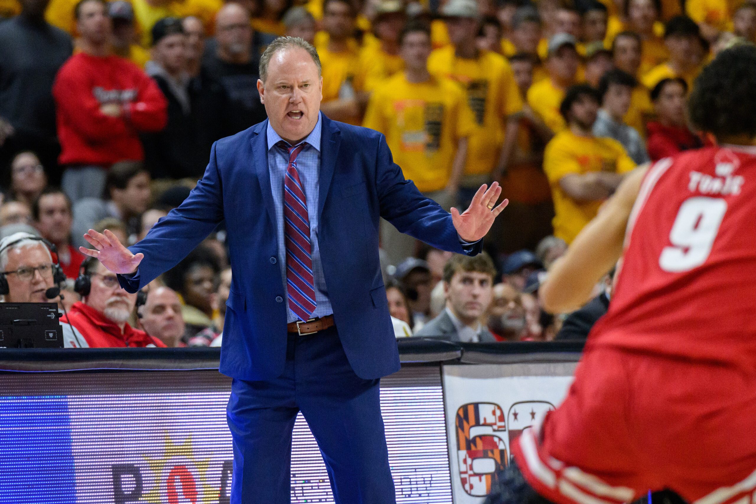 BREAKING: Badgers Big Ten Rival Loses Head Coach To Big East (Report) 1 Jan 29, 2025; College Park, Maryland, USA; Wisconsin Badgers head coach Greg Gard reacts during the second half against the Maryland Terrapins at Xfinity Center. Mandatory Credit: Reggie Hildred-Imagn Images