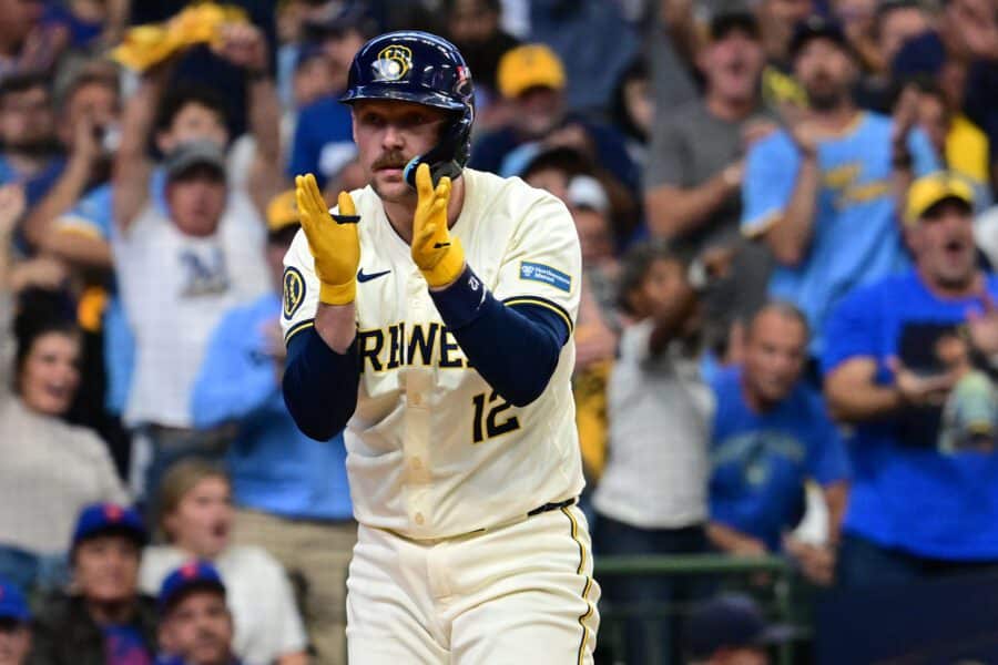 Milwaukee Brewers 1st Baseman Strangely Listed Among Trade Candidates This Summer 1 Milwaukee Brewers, Brewers news, Rhys Hoskins