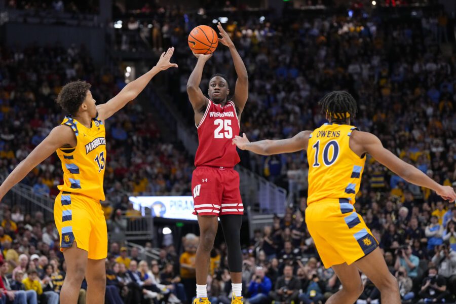 4th-Year Guard Stevie Mitchell Likens Leaving Marquette Golden Eagles to Being Put Up For Adoption As Team Gets Praised For Rare Talent Retention 1 Marquette Golden Eagles' Royce Parham and Damarius Owens