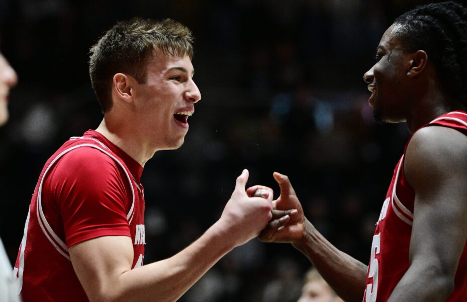 Wisconsin Badgers: Jack Janicki Scored Just 6 Points vs Minnesota But Greg Gard Thinks He Was Brilliant in Relieving Star John Tonje 1 Jack Janicki, John Blackwell