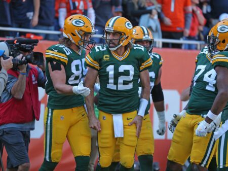 Former Green Bay Packers Record Holder Signs with Chiefs Green Bay Packers, Robert Tonyan, Kansas City Chiefs