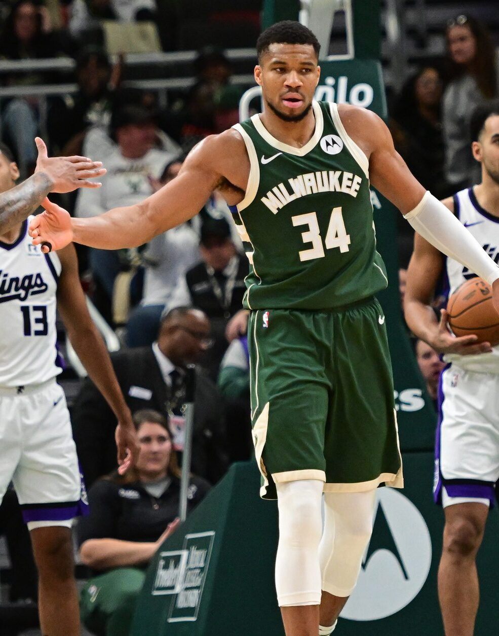 Milwaukee Bucks, Giannis Antetokounmpo, Sacramento Kings