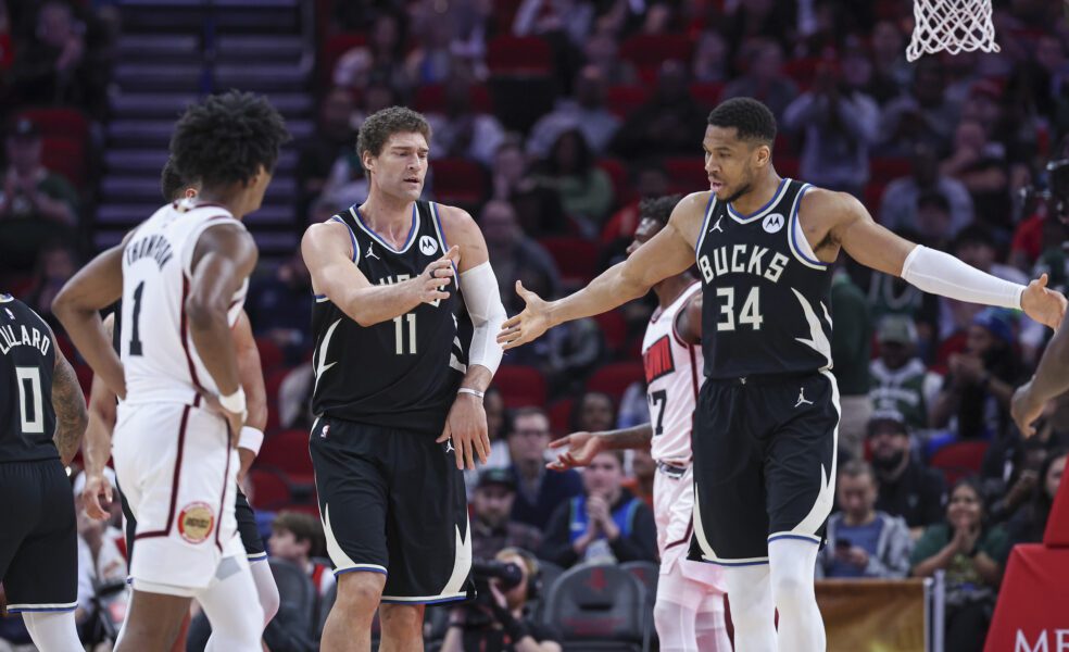 'How the Hell Is No One Talking About Giannis': Doc Rivers Reveals 1 Opposing Coach's View on Giannis' MVP Slight 3 Giannis Antetokounpmo, Milwaukee Bucks, MVP