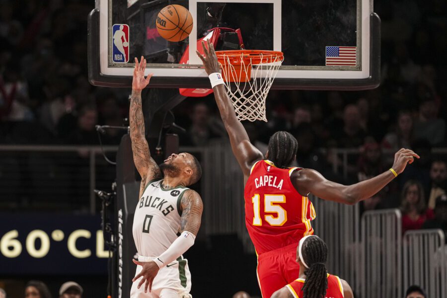 Bucks News: Damian Lillard Played With 1 Eye Closed in Win Against Atlanta Hawks; Milwaukee Star Provides Injury Update 3 Damian Lillard
