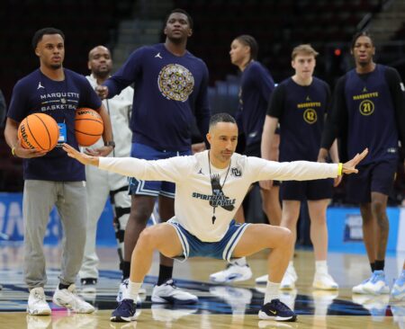 Marquette Golden Eagles head coach Shaka Smart runs practice