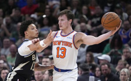 Marquette legend Tyler Kolek’s hustle literally tore his sock in NBA Cup title game Tyler Kolek, New York Knicks, Milwaukee Bucks