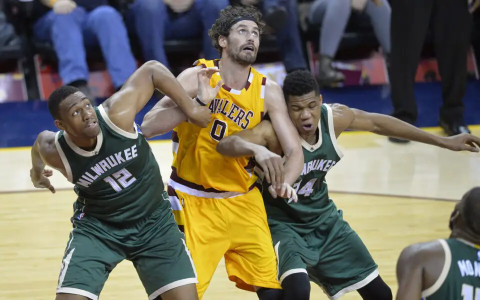 Milwaukee Bucks' Former Future Superstar Jabari Parker Gets 100% Honest About 'Failed' NBA Stint, Slams People Who Say He is A Tragic Story 1 Jabari Parker, Giannis Antetokounmpo