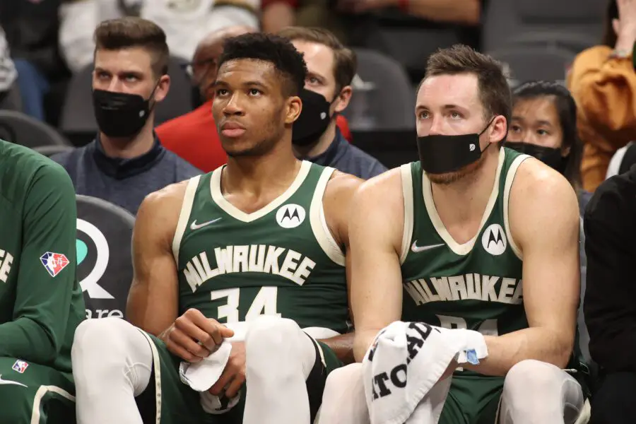 Giannis Antetokounmpo, Pat Connaughton, Milwaukee Bucks