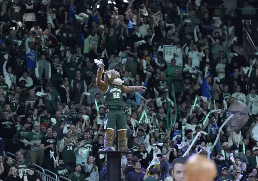 Bucks News: Damian Lillard, Who Described Game 2 Loss as Mental, Makes Up For it With Huge Defensive Stance in Game 3 Win 3 Milwaukee Bucks