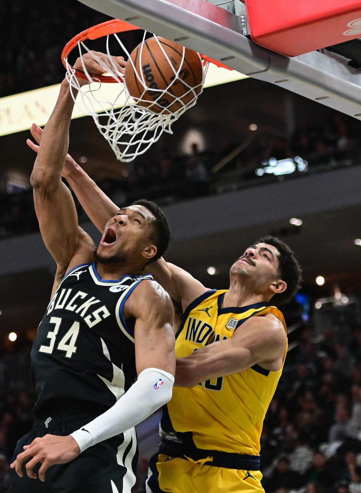 Milwaukee Bucks: 3 Reasons Giannis Antetokounmpo Will Not Request a Trade Despite 1st Round Exit 3 Milwaukee Bucks, Giannis Antetokounmpo