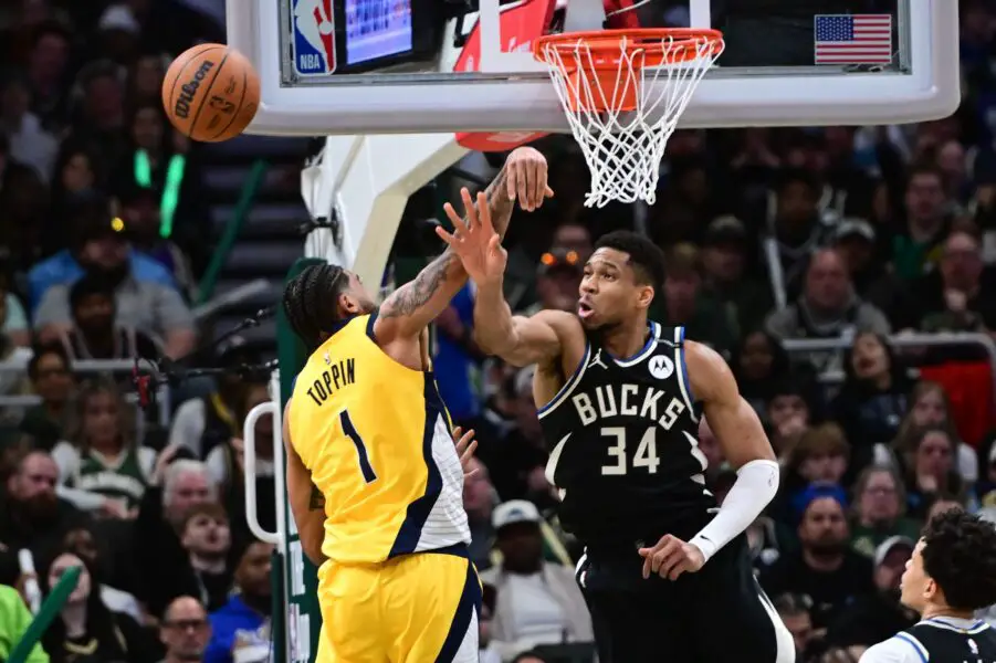 Milwaukee Bucks Giannis Antetokounmpo