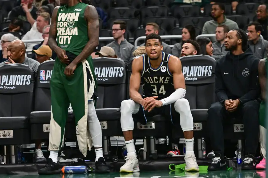 Bucks News: Shaquille O'Neal in Case Giannis Antetokounmpo Makes Shocking Teams Up With Superstars in Another Team - 'Don't Be 2nd Option' 3 Milwaukee Bucks, Giannis Antetokounmpo, Adrian Wojnarowski