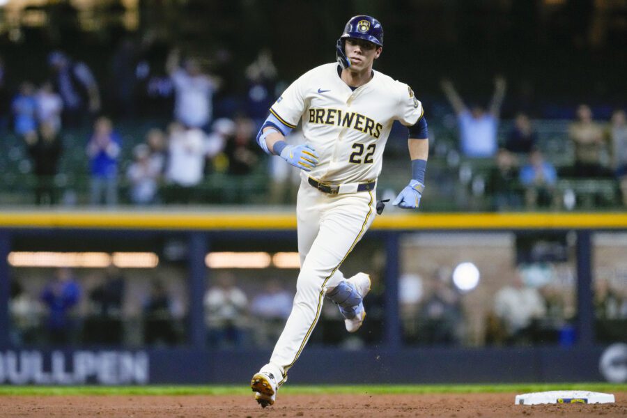 Brewers News: Pat Murphy Describes Big 4-2 Win Over Rays as Necessary But There's Something He's Still Looking For 3 USATSI 26100637