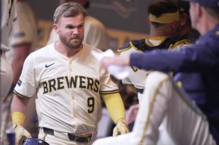 Brewers confirm stance on arbitration wild card with $2.7 million agreement Milwaukee Brewers, Jake Bauers