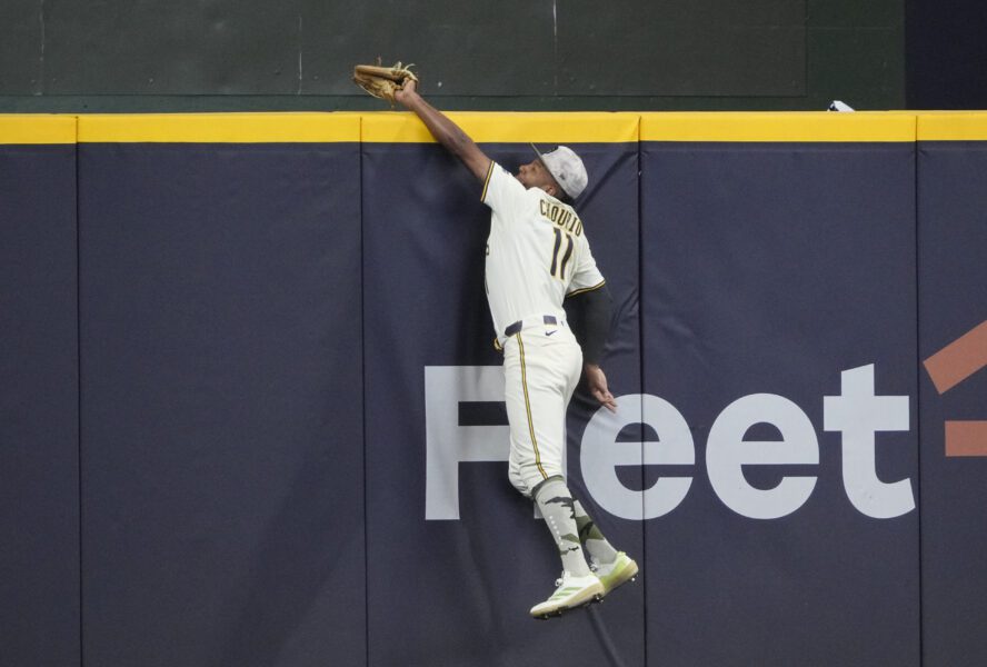 Brewers News: Jackson Chourio's Teammates Reacts to His Super Human Save in Team's Crucial 5-2 Win Over Twins 1 Milwaukee Brewers, Jackson Chourio