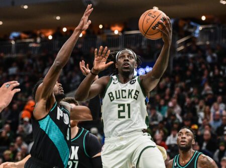 NBA News: Jrue Holiday a Victim of Fake News? Sports Site Refuted by Reporter For Saying 2-Time Champ Doesn’t Want to Go to Portland Jrue Holiday, Portland Trailblazers