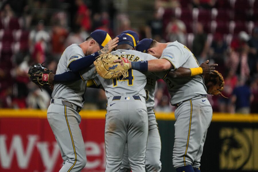 Milwaukee Brewers, Cincinnati Reds, Brewers News
