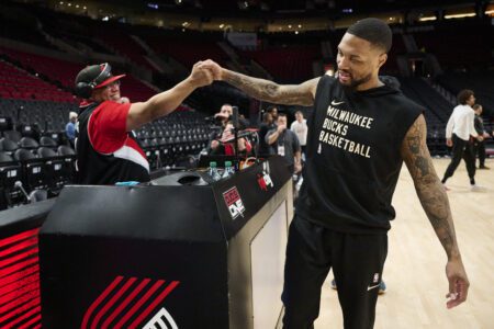 Milwaukee Bucks: Damian Lillard Makes Jubilant Social Media Post on Trail Blazers Reunion, Welcomed by ’90s NBA Great Damian Lillard, Milwaukee Bucks, Portland Trail Blazers