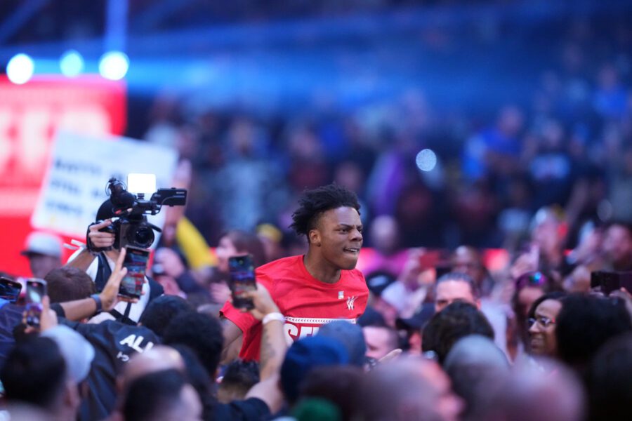 Milwaukee Bucks: iShowspeed YT Comment, Lebron James' Intriguing 2025-26 Situation Keeping Other Franchises' Hopes Up to Land Giannis Antetokounmpo 3 Speed